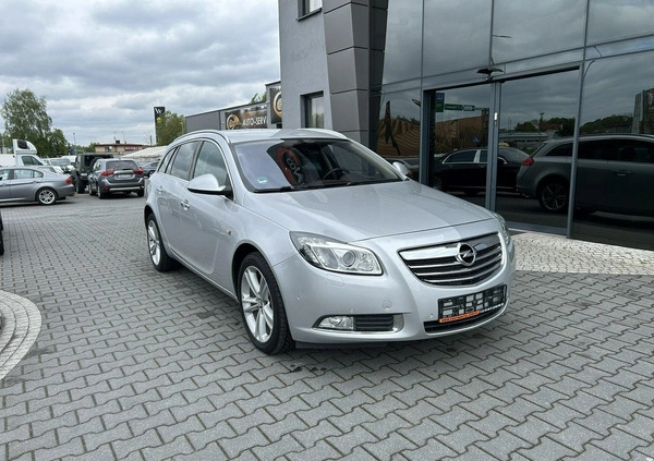 Opel Insignia cena 31900 przebieg: 165000, rok produkcji 2010 z Strzelce Opolskie małe 254